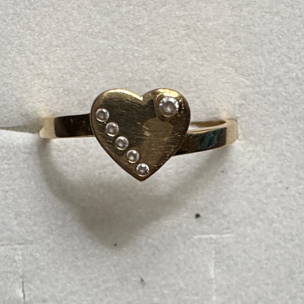 Gold Heart Ring with  No Diamond Accent - Picture 7 of 7